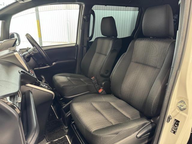 Ref:AUX-24254247 TOYOTA VOXY 2018 12 Ref:AUX-24254247 TOYOTA VOXY 2018 - Image 12