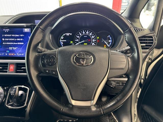 Ref:AUX-24254247 TOYOTA VOXY 2018 14 Ref:AUX-24254247 TOYOTA VOXY 2018 - Image 14