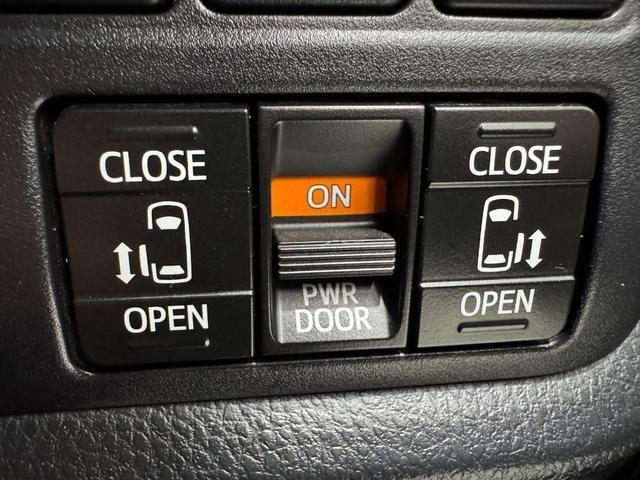 Ref:AUX-24254247 TOYOTA VOXY 2018 18 Ref:AUX-24254247 TOYOTA VOXY 2018 - Image 18