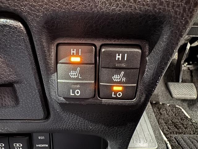 Ref:AUX-24254247 TOYOTA VOXY 2018 19 Ref:AUX-24254247 TOYOTA VOXY 2018 - Image 19