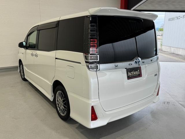 Ref:AUX-24254247 TOYOTA VOXY 2018 4 Ref:AUX-24254247 TOYOTA VOXY 2018 - Image 4
