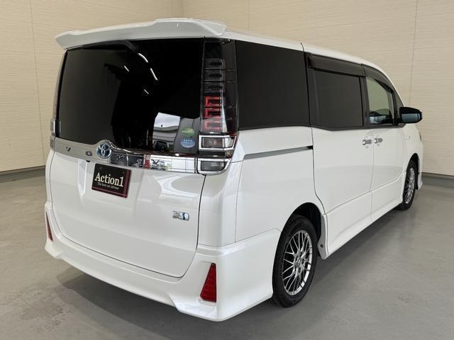 Ref:AUX-24254247 TOYOTA VOXY 2018 6 Ref:AUX-24254247 TOYOTA VOXY 2018 - Image 6