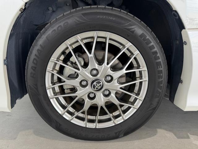 Ref:AUX-24254247 TOYOTA VOXY 2018 8 Ref:AUX-24254247 TOYOTA VOXY 2018 - Image 8