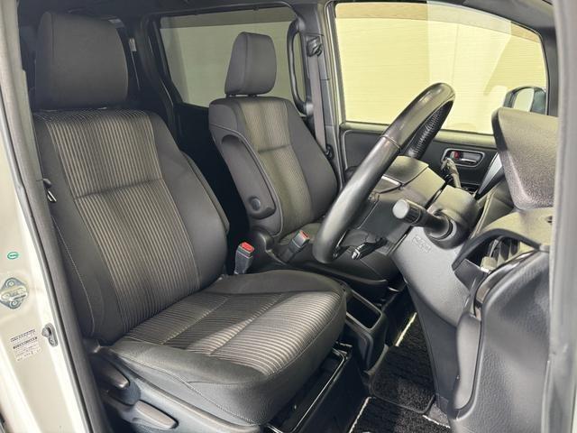 Ref:AUX-24254247 TOYOTA VOXY 2018 9 Ref:AUX-24254247 TOYOTA VOXY 2018 - Image 9