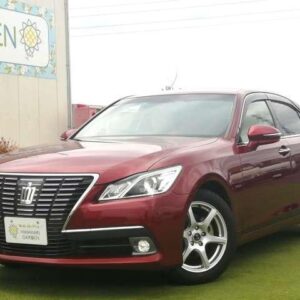 2013 Toyota Crown red gasoline used car Japan export