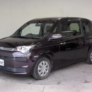 2015 Toyota Spade purple gasoline used car Japan export