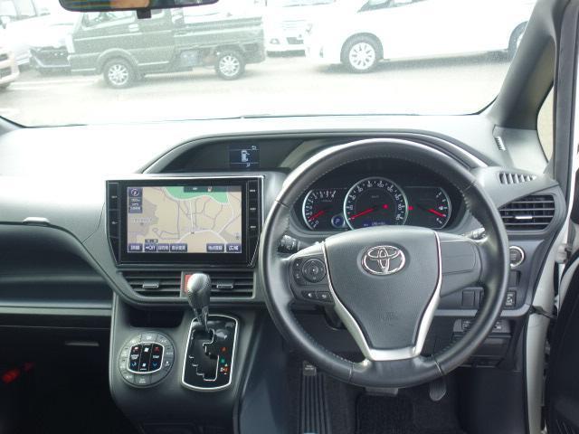 Ref:AUX-24259337 TOYOTA VOXY 2016 13 Ref:AUX-24259337 TOYOTA VOXY 2016 - Image 13
