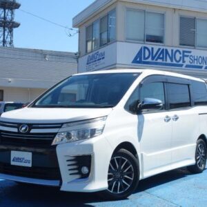 2016 Toyota Voxy pearl gasoline used car Japan export