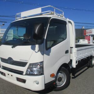 2016 Hino Dutro white diesel used car Japan export