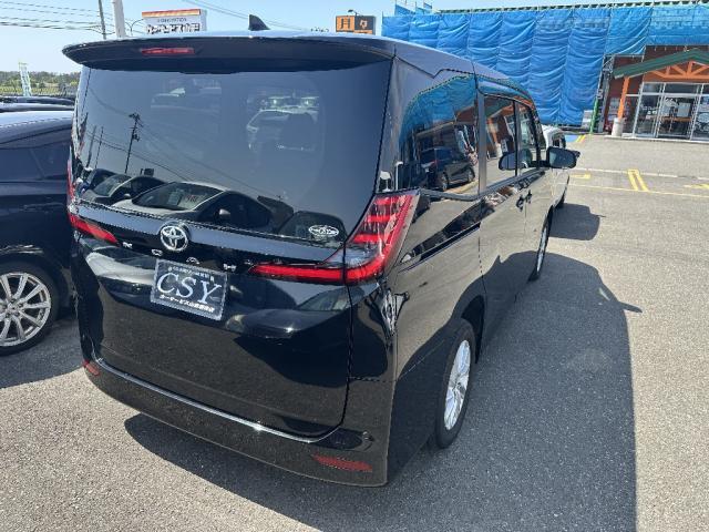 Ref:AUX-24259571 TOYOTA NOAH 2023 2 Ref:AUX-24259571 TOYOTA NOAH 2023 - Image 2