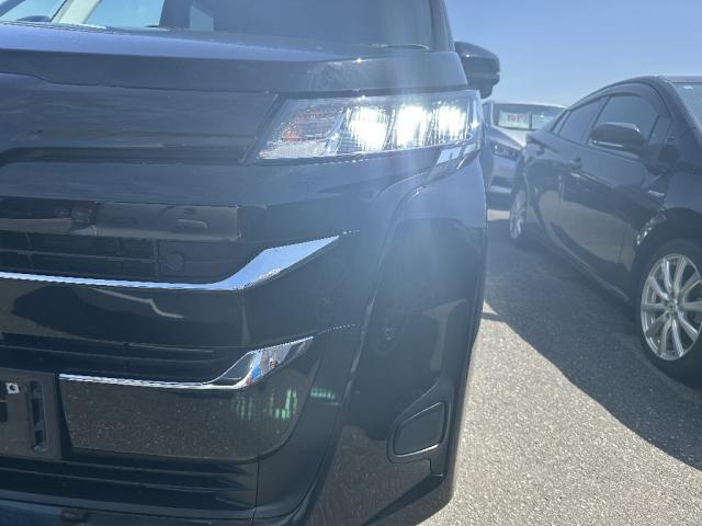Ref:AUX-24259571 TOYOTA NOAH 2023 19 Ref:AUX-24259571 TOYOTA NOAH 2023 - Image 19