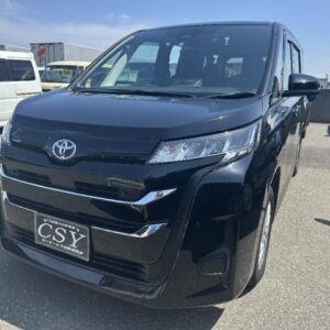 2023 Toyota Noah black gasoline used car Japan export