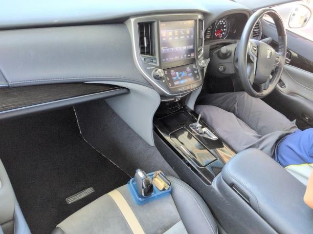 Ref:AUX-24259909 TOYOTA CROWN HYBRID 2017 3 Ref:AUX-24259909 TOYOTA CROWN HYBRID 2017 - Image 3