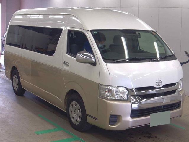 Ref:AUX-24264894 TOYOTA HIACE WAGON 2020 1 2020 Toyota Hiace Wagon pearl gasoline used car Japan export