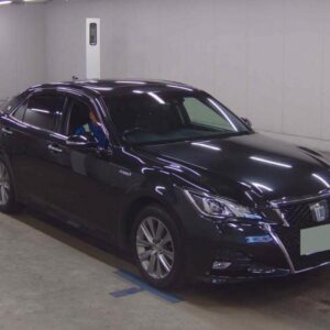 2016 Toyota Crown Hybrid black gasoline used car Japan export