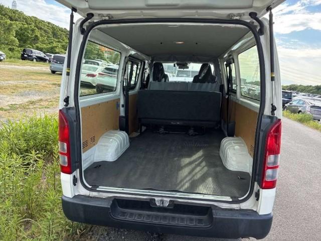Ref:AUX-24265175 TOYOTA HIACE VAN 2021 3 Ref:AUX-24265175 TOYOTA HIACE VAN 2021 - Image 3