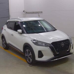 2021 Nissan Kicks pearl gasoline used car Japan export