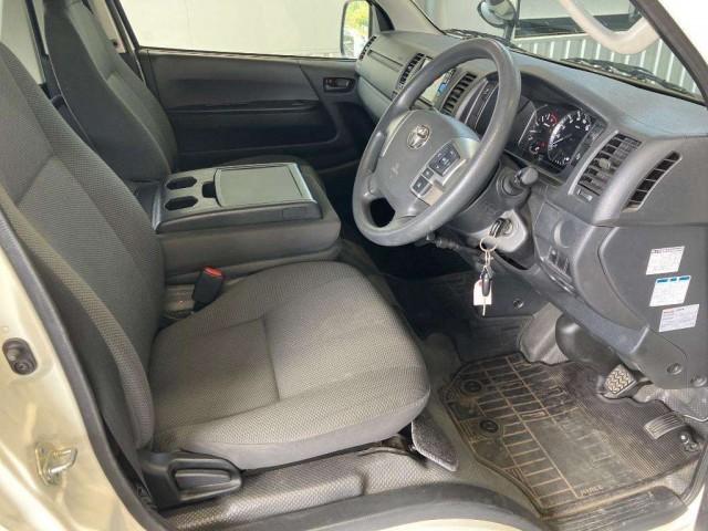 Ref:AUX-24265195 TOYOTA HIACE VAN 2023 4 Ref:AUX-24265195 TOYOTA HIACE VAN 2023 - Image 4