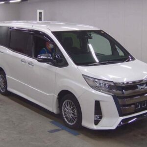 2021 Toyota Noah pearl gasoline used car Japan export