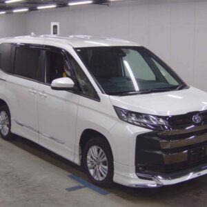 2023 Toyota Noah pearl gasoline used car Japan export