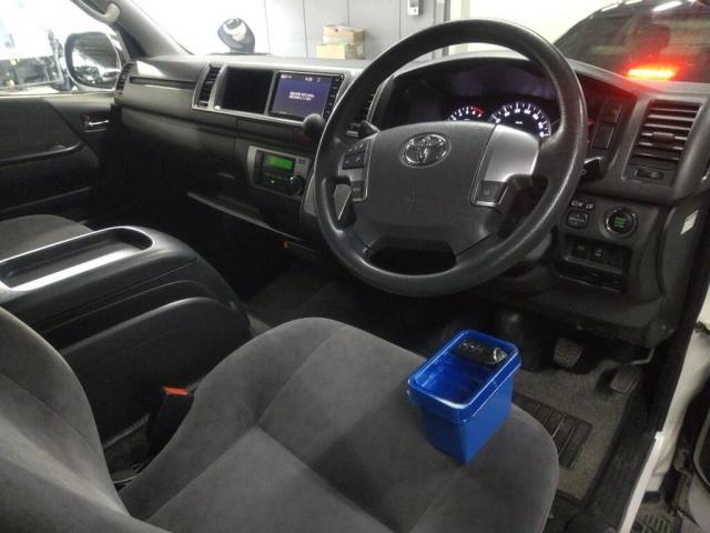 Ref:AUX-24265526 TOYOTA HIACE WAGON 2019 3 Ref:AUX-24265526 TOYOTA HIACE WAGON 2019 - Image 3