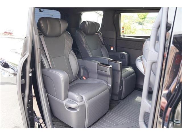 Ref:AUX-24274010 TOYOTA VELLFIRE HYBRID 2024 16 Ref:AUX-24274010 TOYOTA VELLFIRE HYBRID 2024 - Image 16