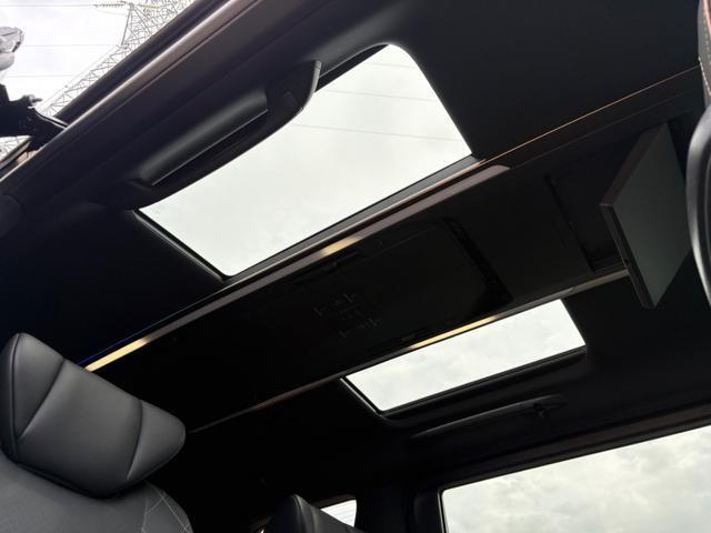 Ref:AUX-24274010 TOYOTA VELLFIRE HYBRID 2024 5 Ref:AUX-24274010 TOYOTA VELLFIRE HYBRID 2024 - Image 5