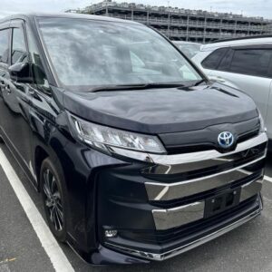 2023 Toyota Noah black hybrid used car Japan export