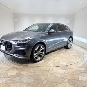 2022 Audi Q8 gray gasoline used car Japan export