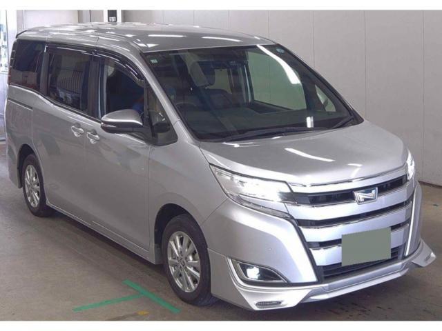 Ref:AUX-24280822 TOYOTA NOAH 2021 4 Ref:AUX-24280822 TOYOTA NOAH 2021 - Image 4