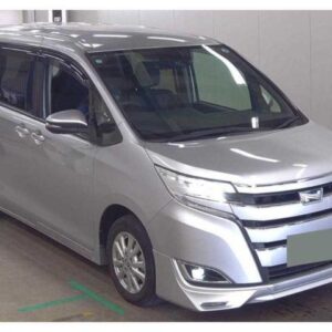 2021 Toyota Noah silver gasoline used car Japan export