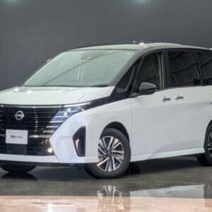 2025 Nissan Serena pearl gasoline used car Japan export