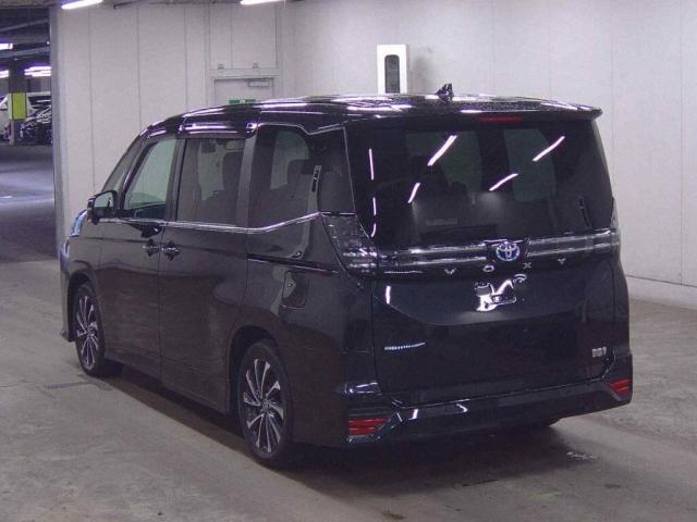 Ref:AUX-24285451 TOYOTA VOXY 2023 2 Ref:AUX-24285451 TOYOTA VOXY 2023 - Image 2