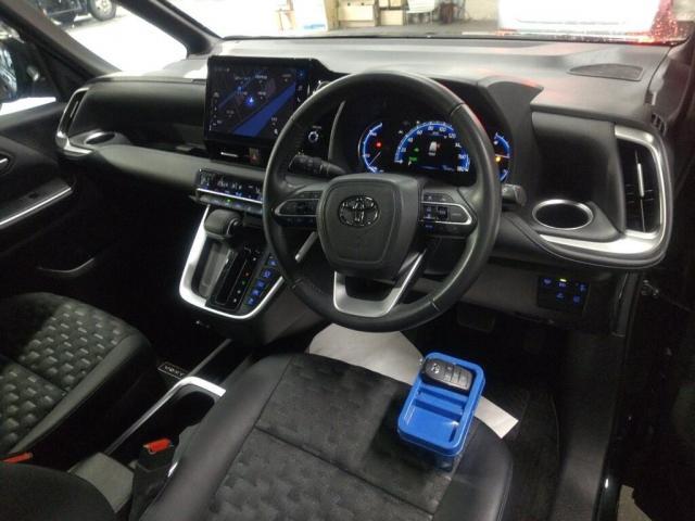 Ref:AUX-24285451 TOYOTA VOXY 2023 3 Ref:AUX-24285451 TOYOTA VOXY 2023 - Image 3