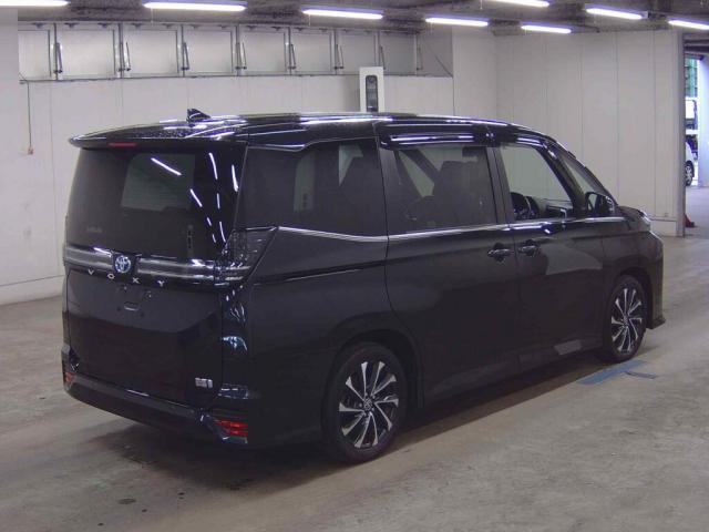 Ref:AUX-24285451 TOYOTA VOXY 2023 5 Ref:AUX-24285451 TOYOTA VOXY 2023 - Image 5