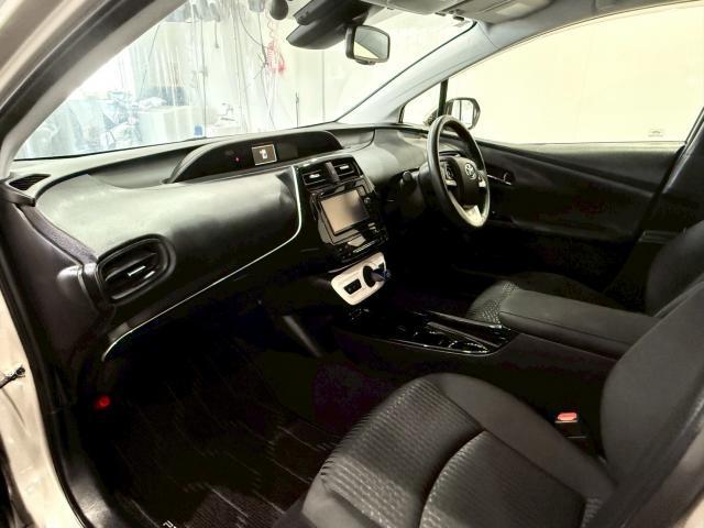 Ref:AUX-24297574 TOYOTA PRIUS 2018 14 Ref:AUX-24297574 TOYOTA PRIUS 2018 - Image 14