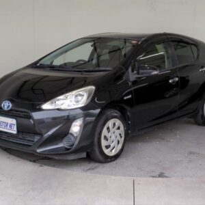 2016 Toyota Aqua black hybrid used car Japan export