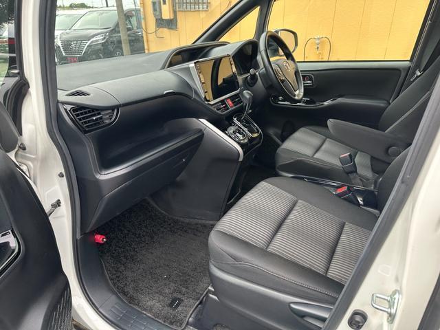 Ref:AUX-24299691 TOYOTA VOXY 2019 14 Ref:AUX-24299691 TOYOTA VOXY 2019 - Image 14