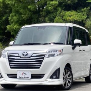 2019 Toyota Roomy pearl gasoline used car Japan export