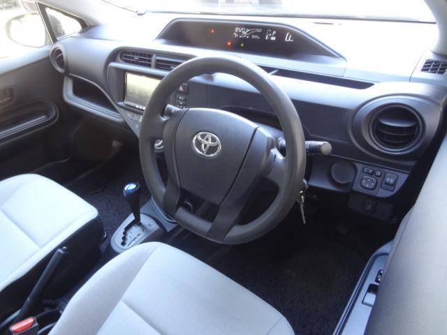Ref:AUX-24299904 TOYOTA AQUA 2015 12 Ref:AUX-24299904 TOYOTA AQUA 2015 - Image 12