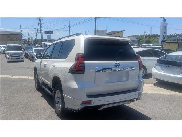 Ref:AUX-24300680 TOYOTA LAND CRUISER PRADO 2022 2 Ref:AUX-24300680 TOYOTA LAND CRUISER PRADO 2022 - Image 2