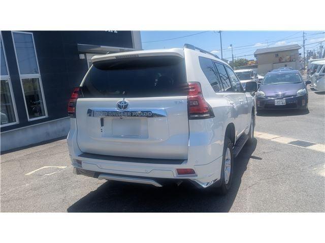 Ref:AUX-24300680 TOYOTA LAND CRUISER PRADO 2022 7 Ref:AUX-24300680 TOYOTA LAND CRUISER PRADO 2022 - Image 7