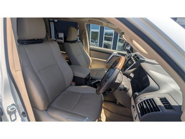 Ref:AUX-24300680 TOYOTA LAND CRUISER PRADO 2022 9 Ref:AUX-24300680 TOYOTA LAND CRUISER PRADO 2022 - Image 9