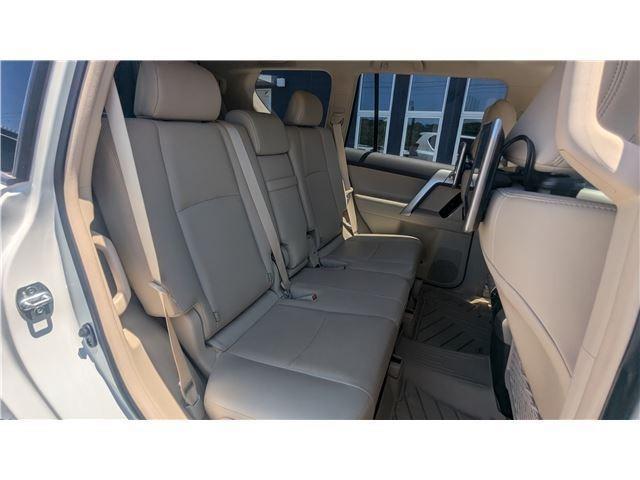 Ref:AUX-24300680 TOYOTA LAND CRUISER PRADO 2022 10 Ref:AUX-24300680 TOYOTA LAND CRUISER PRADO 2022 - Image 10