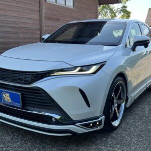 2021 Toyota Harrier pearl gasoline used car Japan export