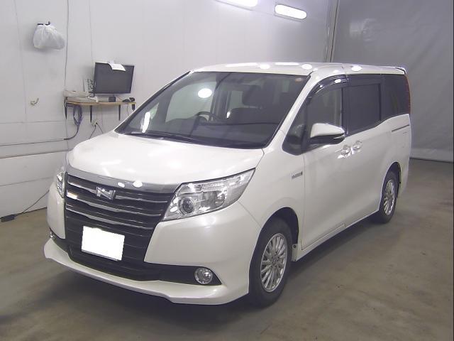 Ref:AUX-24305303 TOYOTA NOAH 2014 2 Ref:AUX-24305303 TOYOTA NOAH 2014 - Image 2