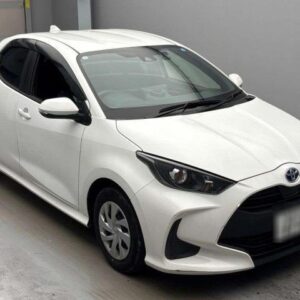2023 Toyota Yaris white gasoline used car Japan export