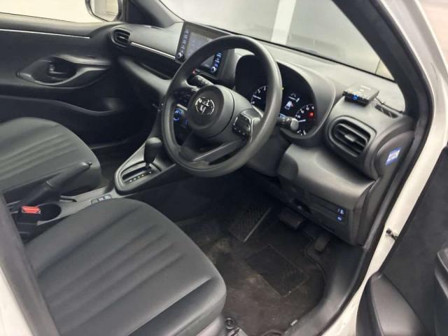 Ref:AUX-24314311 TOYOTA YARIS 2023 4 Ref:AUX-24314311 TOYOTA YARIS 2023 - Image 4