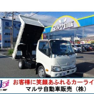 2019 Hino Dutro white diesel used car Japan export
