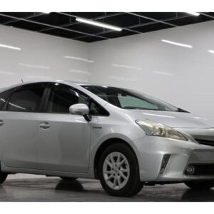 2011 Toyota Prius Alpha silver hybrid used car Japan export
